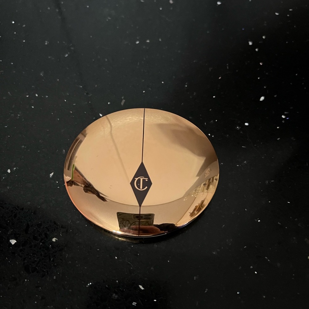 Charlotte Tilbury
Airbrush Flawless Finish Setting Powder